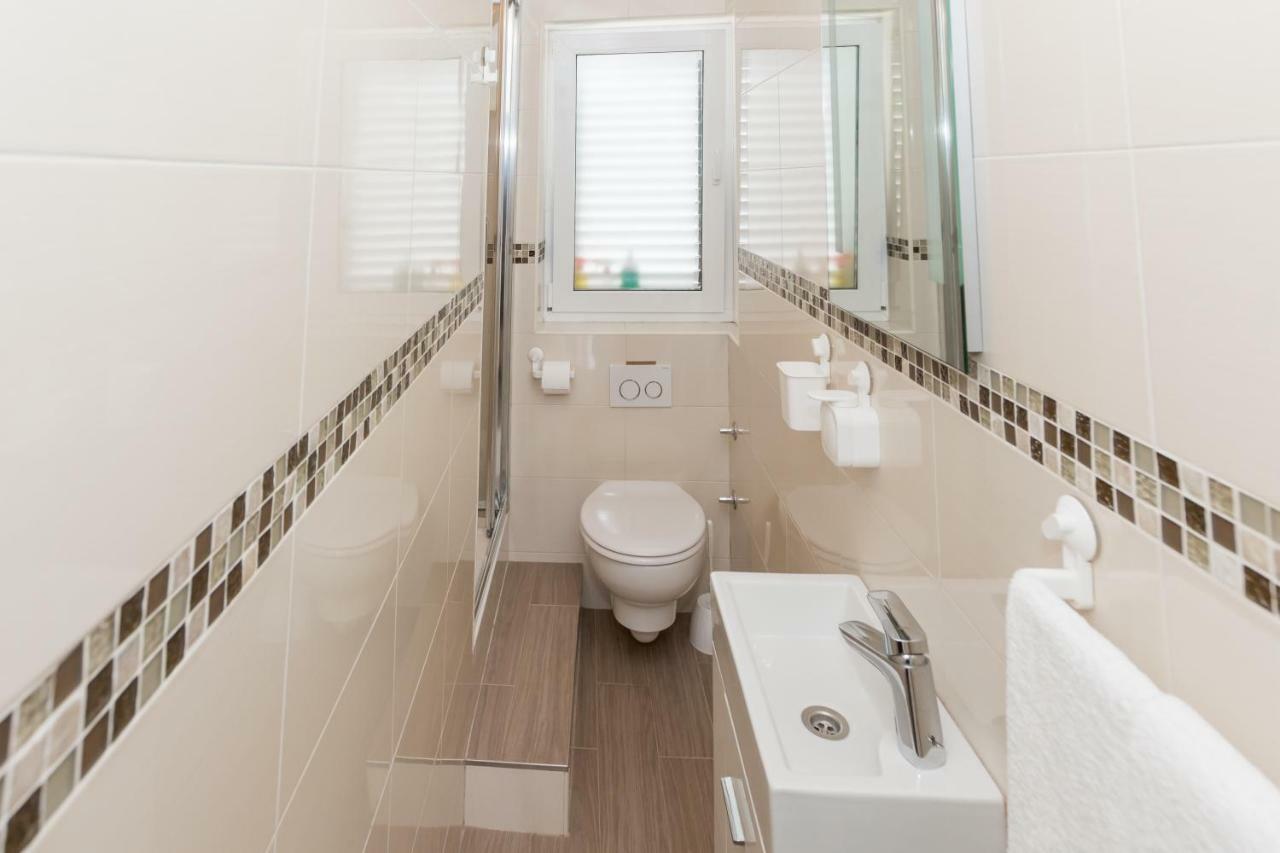 Apartment Spacious Near The Old Town
