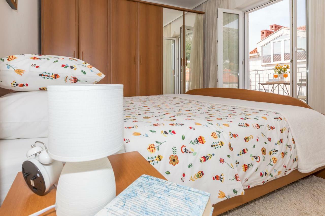 Apartment Spacious Near The Old Town *
